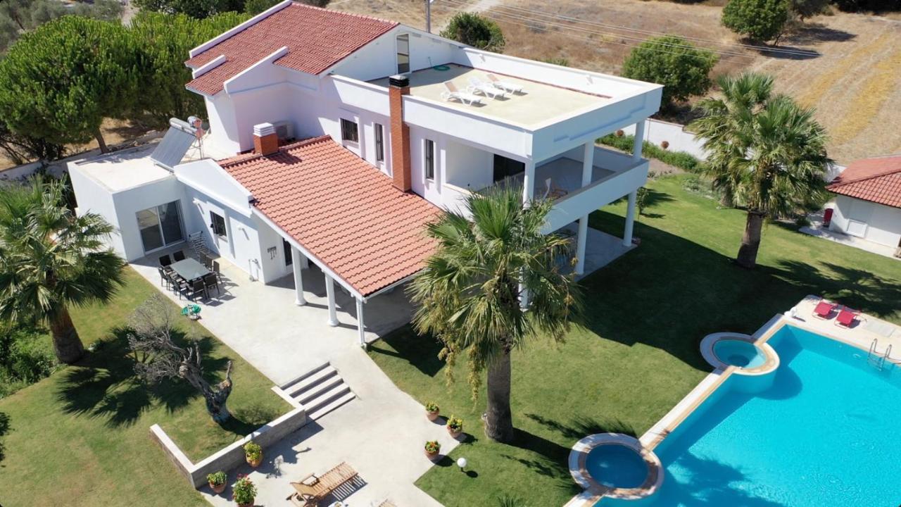 ALASHATO Alacati Exterior foto